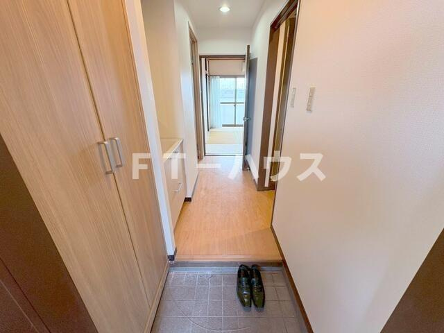 新潮通り一番館の玄関