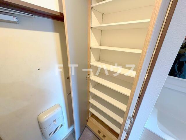 新潮通り一番館の収納