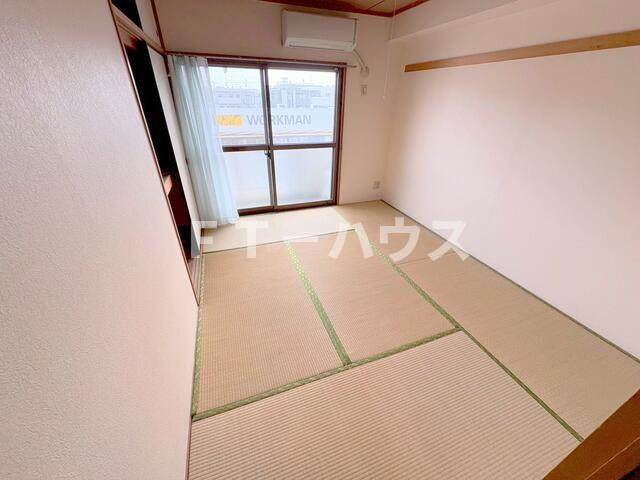 新潮通り一番館の寝室
