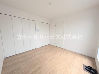 【寝室】 | 浜松市中央区葵西6丁目 2期 新築一戸建て | 寝室です