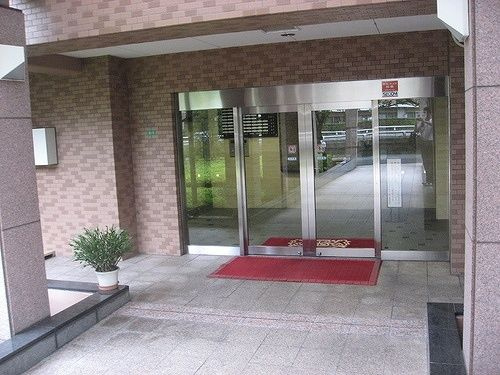ライオンズマンション下総中山第３のエントランス