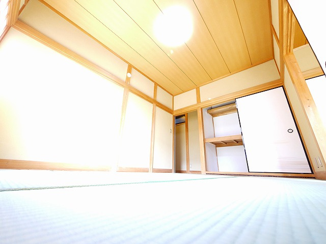 小西貸家の内装|内装は落ち着いています