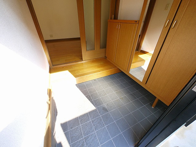 小西貸家の玄関|シンプルで使いやすい玄関です