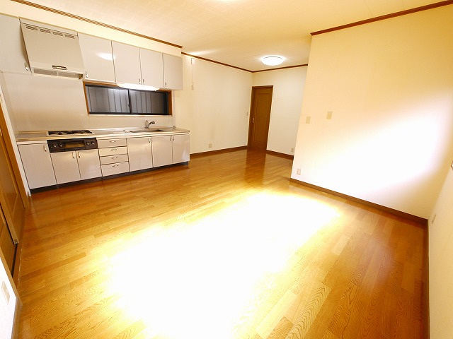 小西貸家の居間・リビング|ゆったり過ごせるリビングです