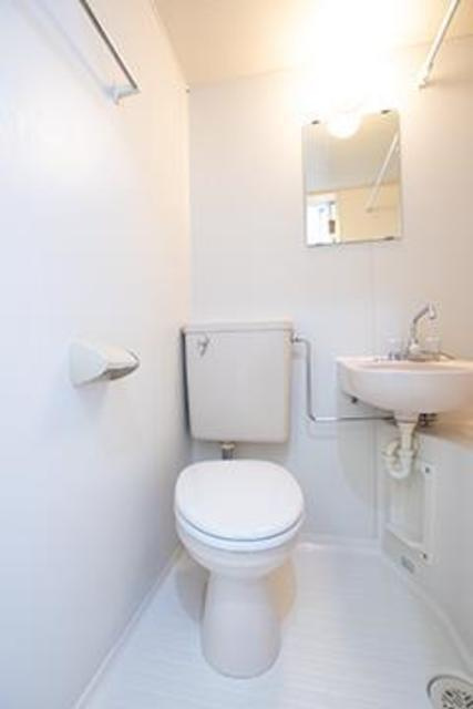 コシノパークサイドビルのトイレ|※写真は同タイプ住戸です。