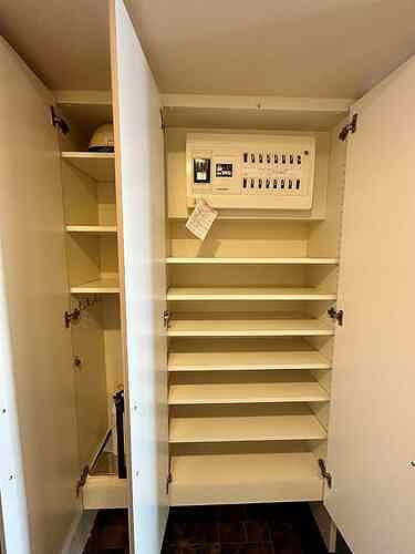 ライオンズステージ府中シティタワーの収納|シューズボックス