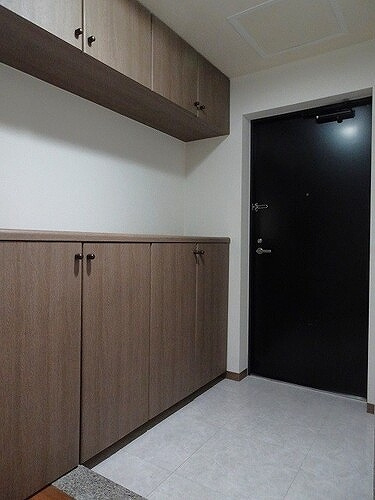 ライオンズマンション裏参道第２の玄関|※前回募集時／2022年2月の写真