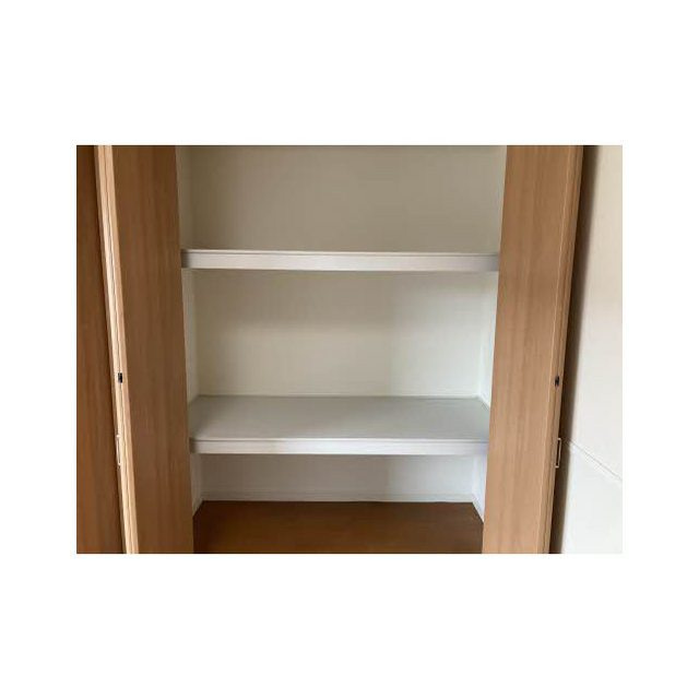 瑞穂市牛牧のアパートの収納