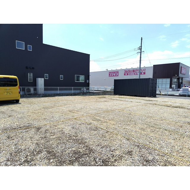 瑞穂市別府の駐車場の駐車場