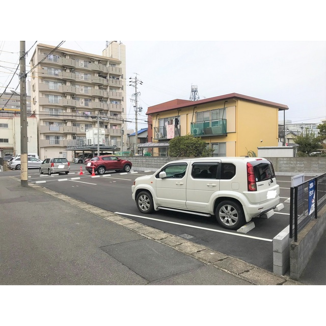岐阜市早田東町９丁目の駐車場の駐車場