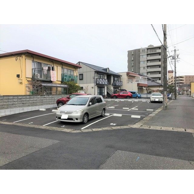 岐阜市早田東町９丁目の駐車場