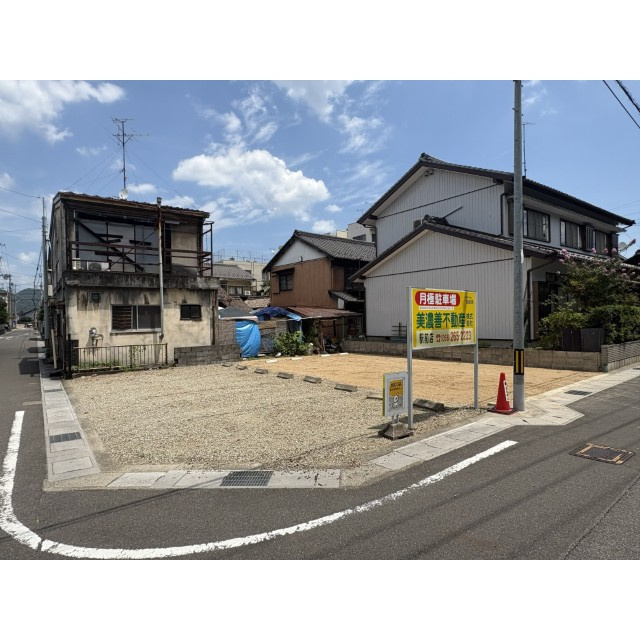 岐阜市畷町の駐車場の駐車場