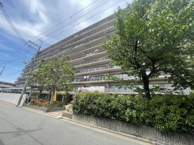 【外観】 | メゾンドール浜寺北 | 阪堺電気軌道阪堺線「東湊」駅が徒歩6分。
通勤にも外出にもアクセス良好。家族でおでかけすることも増えそうですね♪