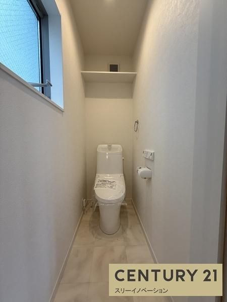 港区市岡4丁目中古戸建のトイレ