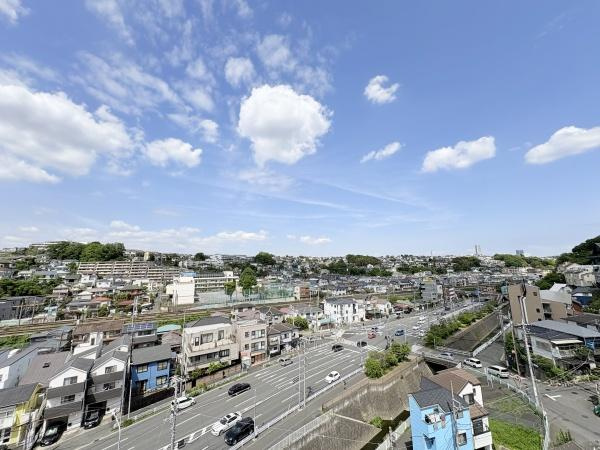レクセル保土ヶ谷のその他|ランドマークタワーが一望・開放感のある2面バルコニー、フルリフォーム物件