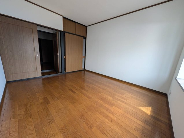 米崎中古戸建の洋室|3階洋室