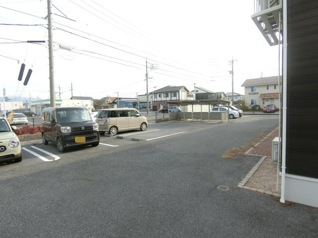 カサグランデの駐車場