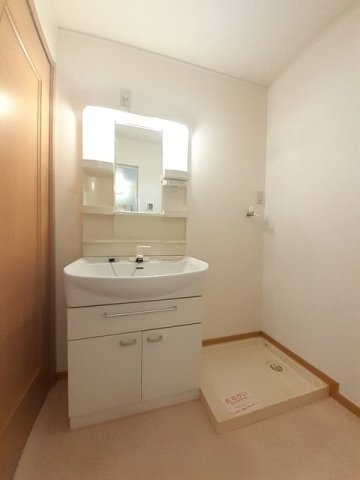 グレイスミヤビＢの洗面所|忙しい朝には欠かせない洗面所です