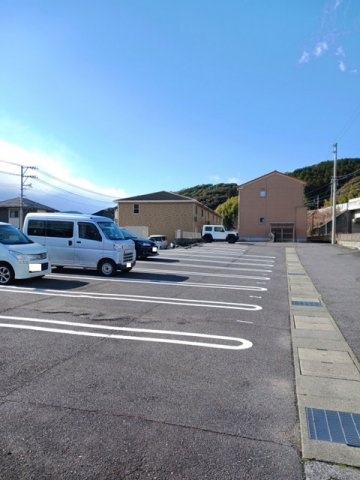 エストⅠの駐車場