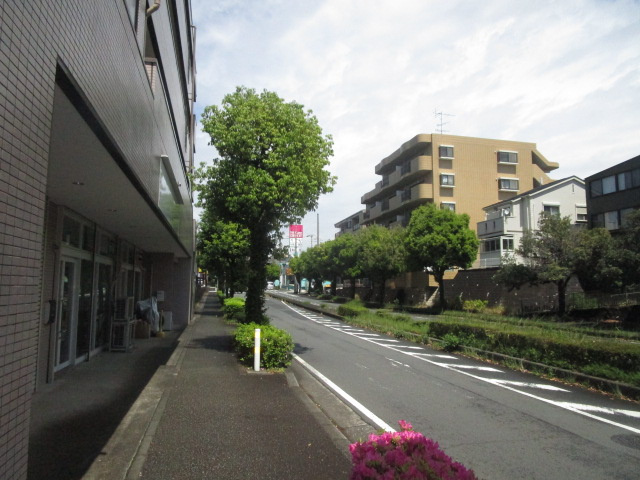 横浜市都筑区牛久保西２丁目の店舗事務所の周辺
