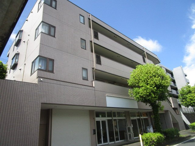 横浜市都筑区牛久保西２丁目の店舗事務所の外観