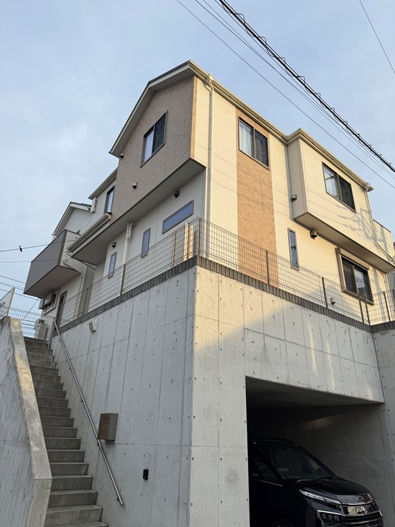 岸根町戸建の外観