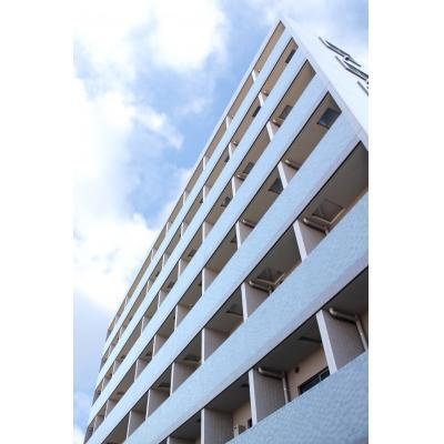 フェニックス新横浜エオールの外観