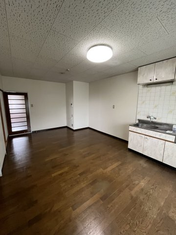 ラフレシア山崎の居間・リビング