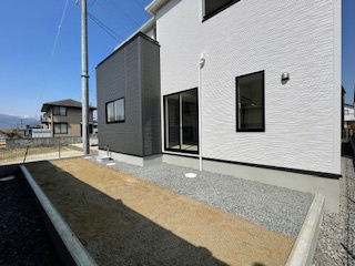 【庭】 | 福島市笹木野天戸畑　2号棟（Z）