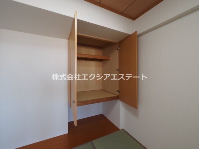 クラウンハイム西田辺の収納
