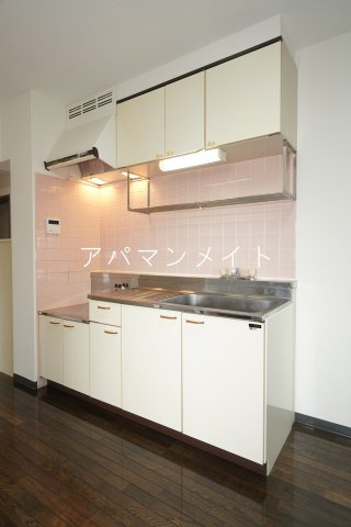 【キッチン】 | ヒヨシハイツ | キッチンです