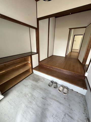 蒲田貸一戸建の玄関