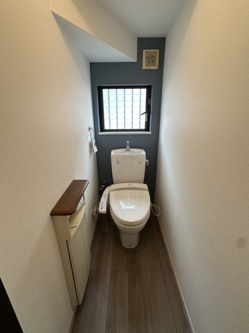 宇佐崎北貸戸建のトイレ
