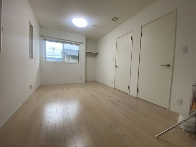岡山市南区平福中古住宅の洋室|将来的にはお部屋をふた部屋にすることも可能です