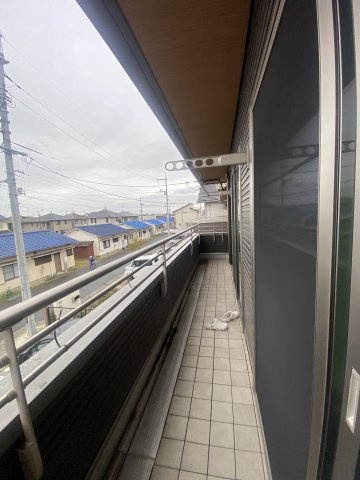 岡山市南区平福中古住宅のバルコニー