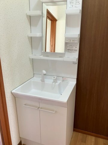 都筑タウンの独立洗面台