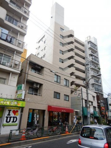 ラミアール鶯谷駅前
