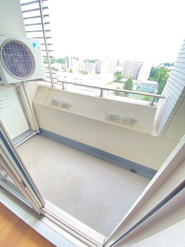 プラウドフラット三軒茶屋のバルコニー