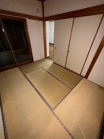 浜甲子園貸家の和室