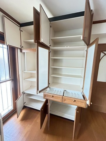 浜甲子園貸家の内装