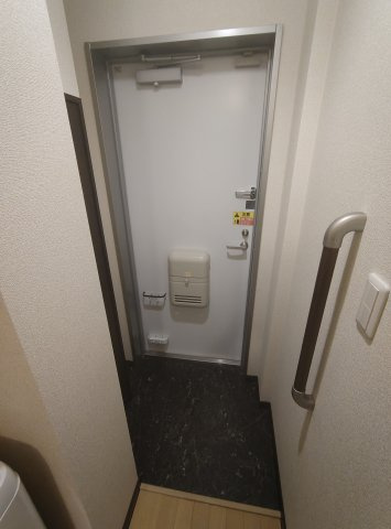 レオネクストルミエール御影の玄関