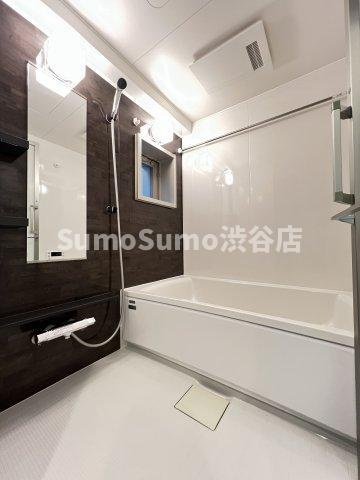 CREATIF三軒茶屋の浴室|日々の疲れを癒すお風呂付です
