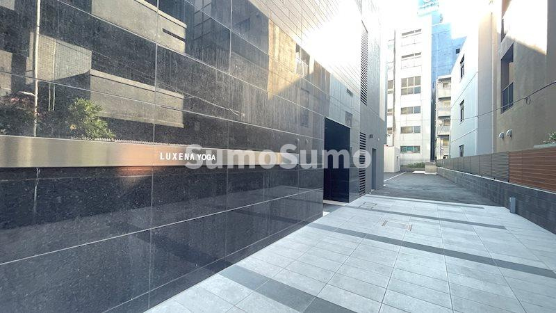 ラグゼナ用賀のエントランス