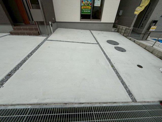 ■■南城市大里高平-1号棟（全3棟）の駐車場|カースペースがあります