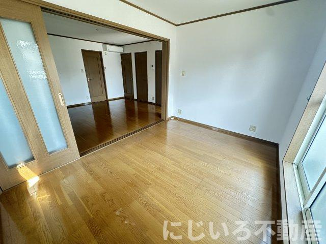 パティオ武中の居間・リビング
