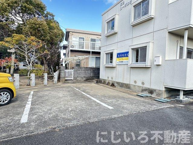 第2コーポ松橋の駐車場