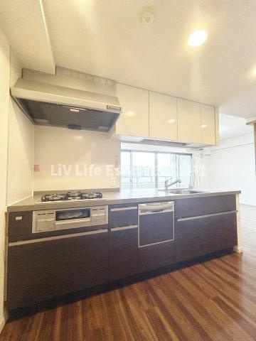 東村山市萩山町５丁目の賃貸マンションのキッチン