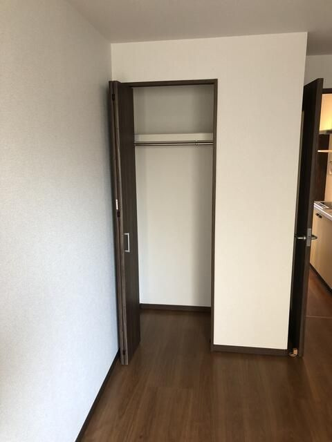 横須賀市深田台のアパートの収納