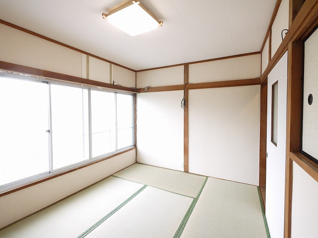 南京終町6丁目一戸建の和室|和室があれば客間としても活用できます