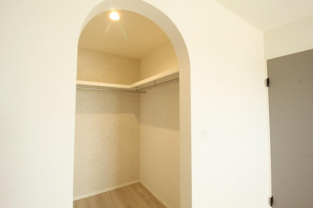南国市大そね　1号棟　新築戸建　（全2区画）　の収納|2Ｆ　南西の部屋　7.5帖+WIC